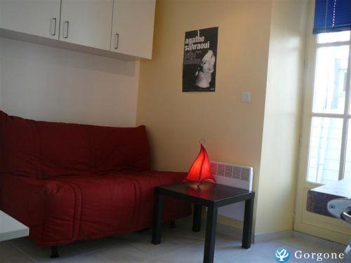 Photo n&deg;4 de :Studette, �quip�e,prox tt com.,joli quartier bord de mer, GR34, Wifi, 