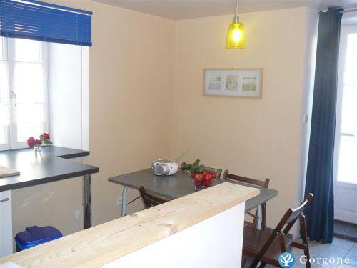 Photo n&deg;2 de :Libre 17 mai Studio 25m�, confort,prox plages(100m), tt com., ville close, WiFi, C