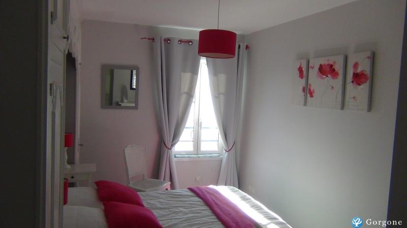 Photo n°6 de :Bel Apt T2 vue sur Bassin, 50 m plage du sillon, parking 