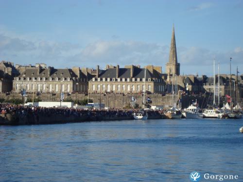 Photo n°1 de :SEJOUR  SAINT MALO  emplacement exceptionnel entre plage des sablons et l'intra muros