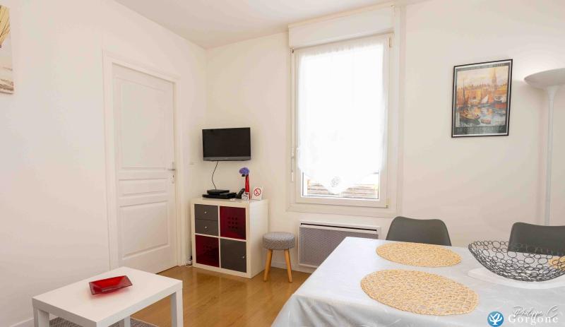 Photo n°5 de :Appartement T3, 49m terrasse 22m,350m de la plage, WIFI GRATUIT.