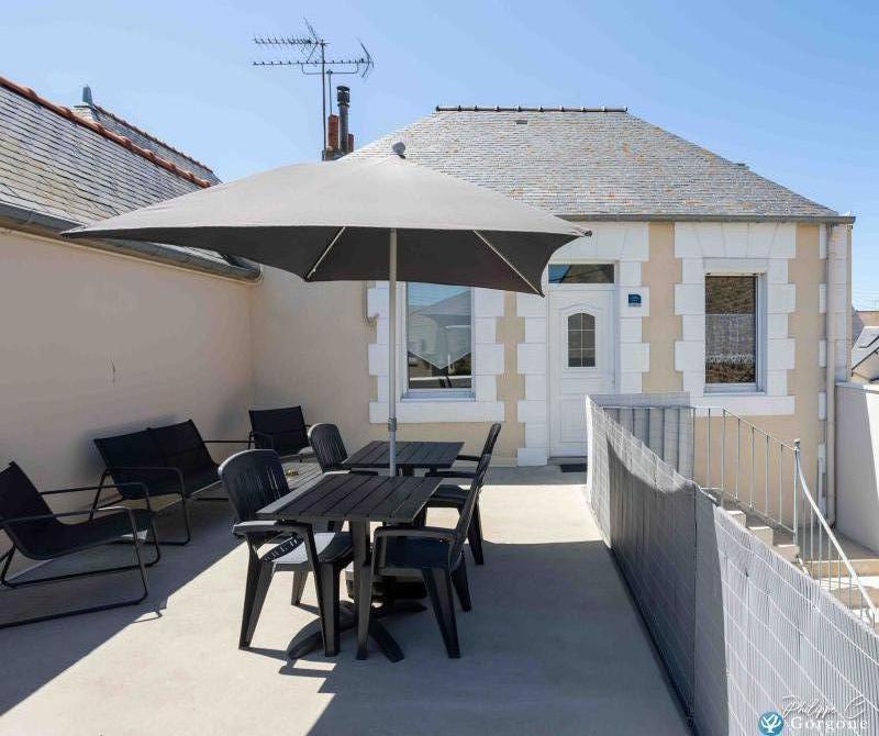 Photo n°2 de :Appartement T3, 49m terrasse 22m,350m de la plage, WIFI GRATUIT.