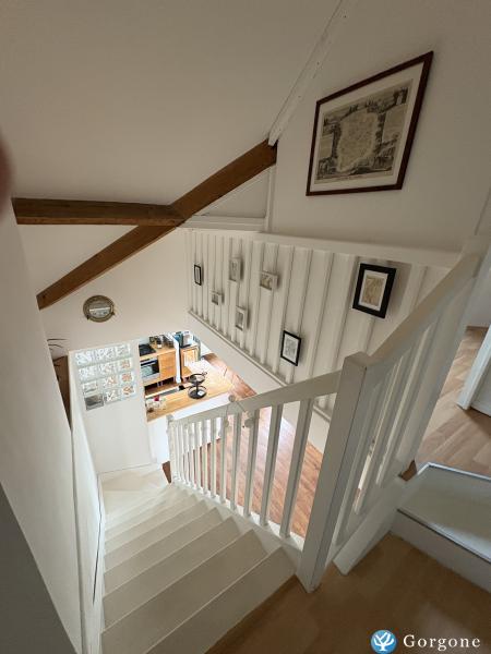 Photo n°6 de :Intra-muros, duplex de 80 m2 dans immeuble du XVIIIe, 30 m de la plage