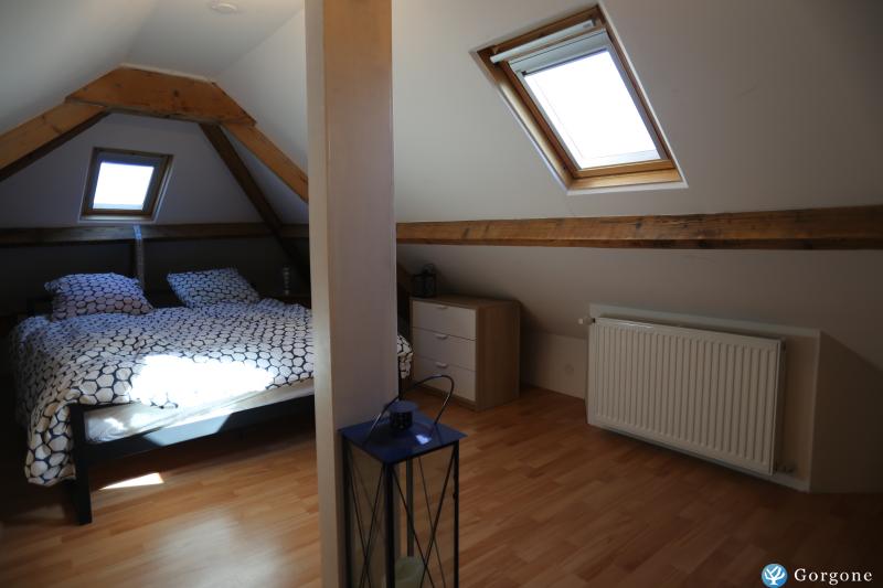 Photo n°7 de :Intra-muros, duplex de 80 m2 dans immeuble du XVIIIe, 30 m de la plage