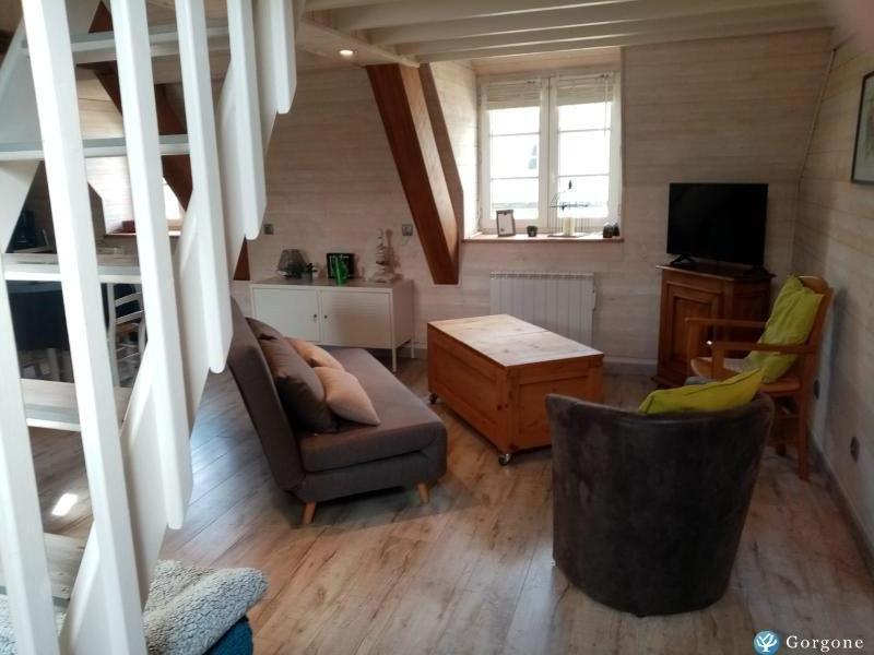 Photo n&deg;1 de :Joli studio � St malo 