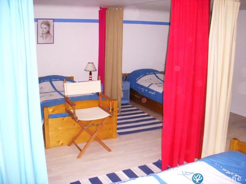 chambre tage 3 lits - vue 2