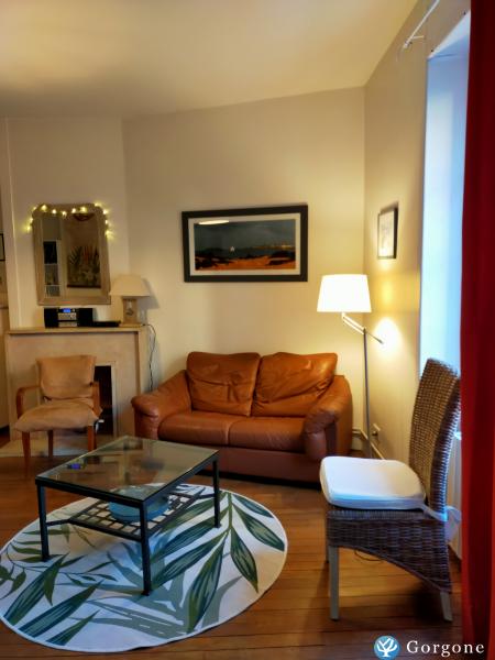 Photo n°1 de :T3 - 2 chambres - Intra-muros / Mer. Parking dans la cour