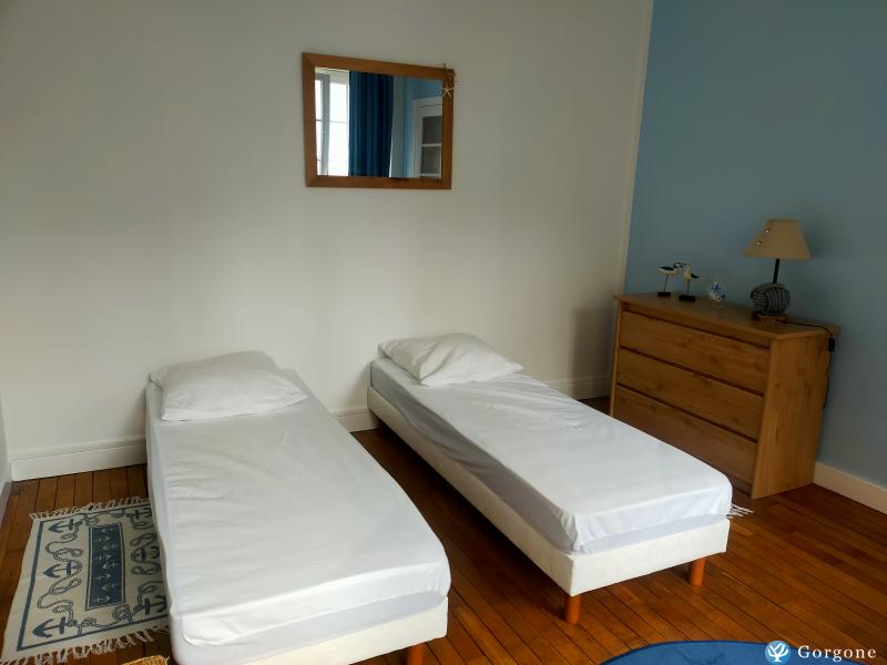 Photo n°6 de :T3 - 2 chambres - Intra-muros / Mer. Parking dans la cour