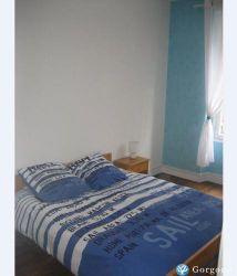 Chambre 2 avec 1 grand lit et lit bébé sur demande cliquez ici pour agrandir les photos de cette location à saint_malo